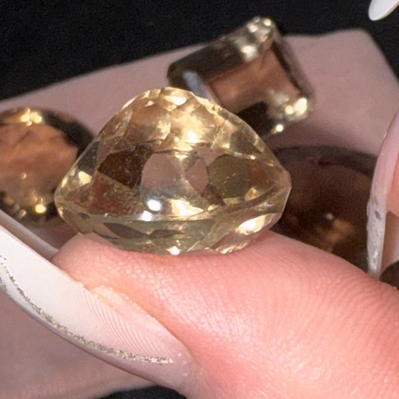 Teardrop shaped champagne morganite brilliant cut 15ctw loose stone . Stunning - Picture 8 of 13